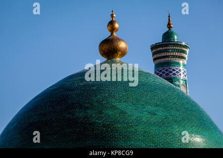 Le dôme vert de la Pahlavan Mahmud Mausoleum, Khiva, Ouzbékistan Banque D'Images