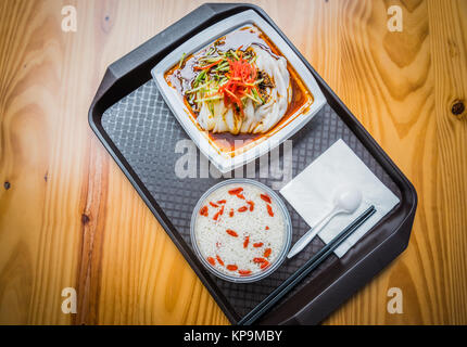 L'alimentation traditionnelle chinoise, nouilles de riz froid. Banque D'Images