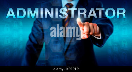 En appuyant sur l'écran Administrateur exécutif Banque D'Images