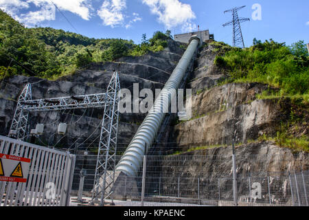 Centrale hydroélectrique de Lawpita, l'État de Kayah, Myanmar, oct-2017 Banque D'Images