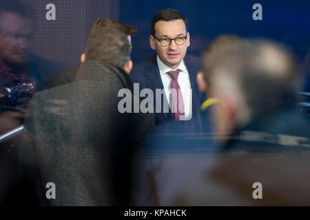 Bruxelles, Belgique. 14 Décembre, 2017. Le Premier ministre polonais, Mateusz Morawiecki arrive avant la tête d'Etats de l'UE Sommet mondial sur la migration et Brexit à Bruxelles, Belgique le 14.12.2017 par Wiktor Dabkowski | Conditions de crédit dans le monde entier : dpa/Alamy Live News Banque D'Images