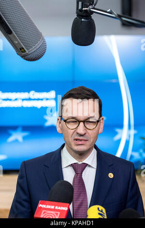 Bruxelles, Belgique. 14 Décembre, 2017. Le Premier ministre polonais, Mateusz Morawiecki arrive avant la tête d'Etats de l'UE Sommet mondial sur la migration et Brexit à Bruxelles, Belgique le 14.12.2017 par Wiktor Dabkowski | Conditions de crédit dans le monde entier : dpa/Alamy Live News Banque D'Images