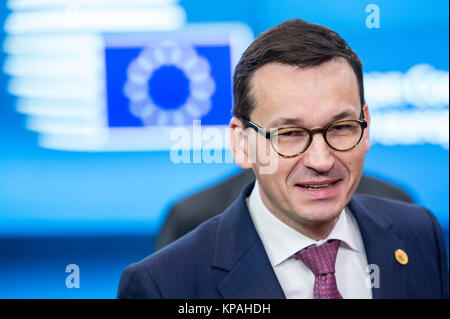 Bruxelles, Belgique. 14 Décembre, 2017. Le Premier ministre polonais, Mateusz Morawiecki arrive avant la tête d'Etats de l'UE Sommet mondial sur la migration et Brexit à Bruxelles, Belgique le 14.12.2017 par Wiktor Dabkowski | Conditions de crédit dans le monde entier : dpa/Alamy Live News Banque D'Images