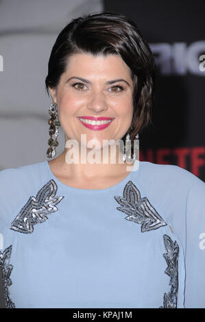 Westwood, CA, USA. 13 Décembre, 2017. 13 Décembre 2017 - Westwood, Californie - Rebekka Johnson. La ''Bright Netflix'' Los Angeles Premiere tenue au Regency Village Theatre de Westwood. Crédit photo : Birdie Thompson/AdMedia Crédit : Birdie Thompson/AdMedia/ZUMA/Alamy Fil Live News Banque D'Images