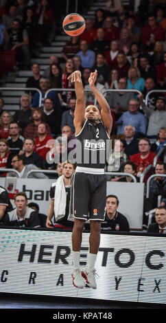 Bamberg, Allemagne. 14 Décembre, 2017. Deutschland, Bamberg, Brose Arena, 14.12.2017, Basketball - Euroleague - Brose Bamberg vs Olympiakos Le Pirée - Bild : c. lk. Ricky Hickman (Brose Bamberg, # 2) Credit : Ryan Evans/Alamy Live News Banque D'Images