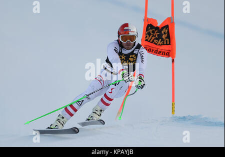 Val Gardena, Italie. 14 Décembre, 2017. Christian Walder d'Autriche est entraînée vers le bas le cours pendant la Saslong AUDI FIS Alpine Ski World Cup Men's downhill training le 14 décembre 2017 : Crédit photographique/Agence européenne du sport Alamy Live News Banque D'Images