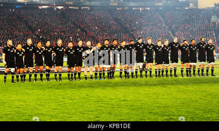 L'équipe de rugby des All Blacks sur le terrain à Eden Park, Auckland, Nouvelle-Zélande avant la finale de la Coupe du Monde de Rugby contre les lions le 8 juillet. 2017 Banque D'Images