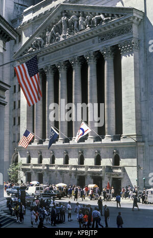 Historique 1987 BOURSE DE WALL STREET BUILDING BROAD STREET MANHATTAN NEW YORK USA Banque D'Images