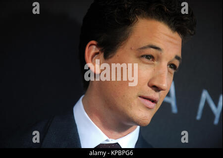 NEW YORK, NY - 04 août : Miles Teller assiste à la 'Les 4 Fantastiques' New York Premiere à Williamsburg salles le 4 août 2015 à New York City People : Miles Teller Banque D'Images