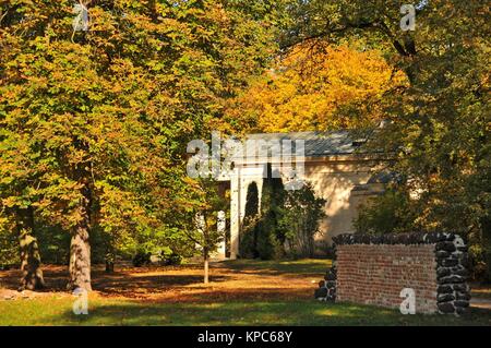 Temple de Diane. Jardin anglais Park créé par Helena Radziwiłł en 1779 dans la voïvodie de Lodz, village Arkadia, en Pologne. Banque D'Images