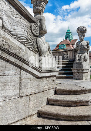 Sculptures mythologiques à sprudelhof fontaine à Bad Nauheim Banque D'Images