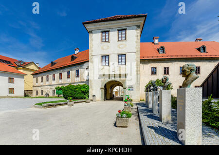 Château du xve siècle, siège du musée régional, Ville de Metlika, Bela Krajina (Blanc Carniola) région, la Slovénie, l'Europe. Banque D'Images