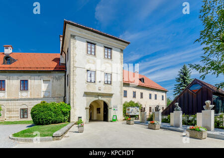 Château du xve siècle, siège du musée régional, Ville de Metlika, Bela Krajina (Blanc Carniola) région, la Slovénie, l'Europe. Banque D'Images