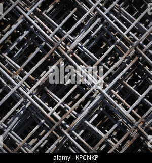 Pile de grilles d'armature sur le site de construction Banque D'Images