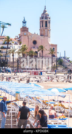 Sitges, Espagne - 26 mai 2013 - Vue de la Sant Bartolomeu & Santa Tecla, dans le village de Sitges, Espagne Banque D'Images