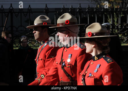 Des cérémonies du jour à Halifax, N.-É., le 11 novembre, 2017. IMAGES DE LA PRESSE CANADIENNE/Lee Brown Banque D'Images