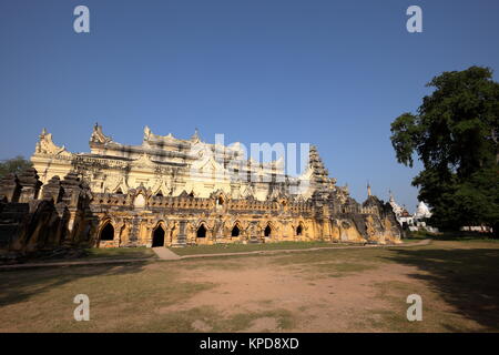 Temples bouddhistes d'Ava en Birmanie Banque D'Images