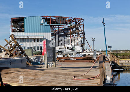 Destruction de Cove Harbour Marina & Dry Stack, site de stockage, Rockport, Texas, par l'ouragan Harvey en 2017. Banque D'Images