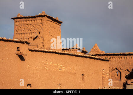 Une partie du château de Ait Benhaddou, une ville fortifiée, l'ancien chemin de caravane Sahara à Marrakech. UNESCO World Heritage, Maroc Banque D'Images