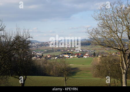 Mill District,Village,champs,Maisons,Agriculture,champs,collines,hiver Banque D'Images