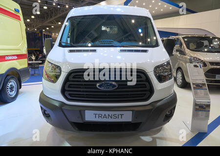 Moscou, Russie - 08 septembre 2017 : International Auto Show. Ford Transit fourgon blanc Banque D'Images