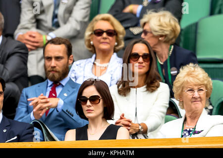 Londres, Angleterre - le 26 juin : James Middleton, Pippa Middleton au quatrième jour du championnat de tennis sur gazon de Wimbledon à l'All England Lawn Tennis et croquet Club à Wimbledon le 25 juin 2014 à Londres, Angleterre les gens : James Middleton, Pippa Middleton Banque D'Images