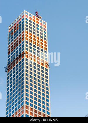 NEW YORK, USA - 5 janvier, 2015 : Construction de 432 Park Avenue building dans le centre de Manhattan. Banque D'Images