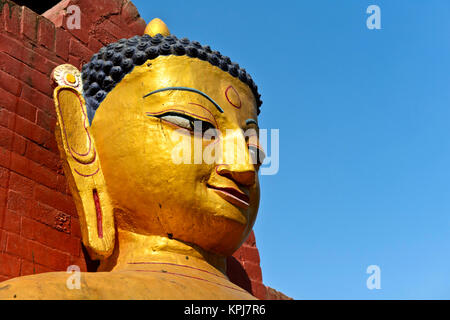 Golden Buddha, Portrait, temple des singes, Swayambhunath Templanlage, Katmandou, Népal Banque D'Images