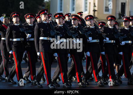 B-5573, au Royaume-Uni. 14 Décembre, 2017. Le défilé du souverain à la Royal Military Academy de Sandhurst. Le défilé du Souverain marque l'évanouissement de Sandhurst au terme d'une année de formation intensive de 162 élèves-officiers du Royaume-Uni et 25 de 20 pays d'outre-mer. La première parade a eu lieu en juillet 1948. Banque D'Images