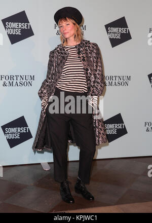 Le Skate à Somerset House avec Lancement de Fortnum & Mason a tenu à la Somerset House - Arrivées avec Sienna Guillory : où : London, Royaume-Uni Quand : 14 novembre 2017 Crédit : Mario Mitsis/WENN.com Banque D'Images