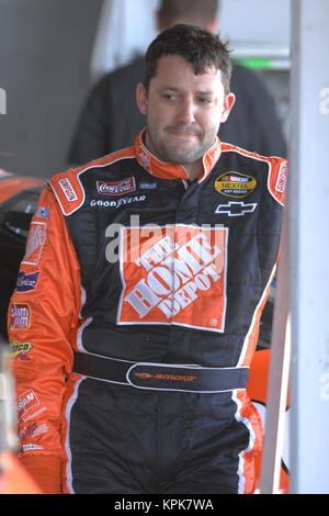 HOMESTEAD, FLORIDE - ARCHIVE PHOTOS : pilote de NASCAR Tony Stewart a frappé et tué un autre conducteur qui se promenait sur une plage pendant un circuit dans le nord de New York, les autorités ont déclaré qu'au début le dimanche. Orig Photo prise 2005-2010 Homestead-Miami Speedway sur à Homestead, Floride Personnes : Tony Stewart Banque D'Images