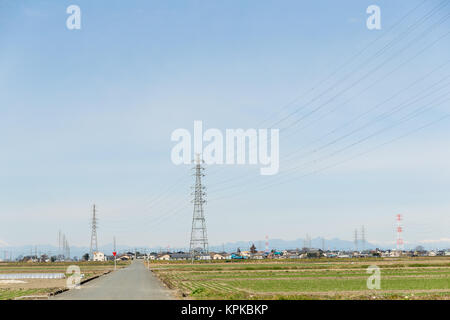 Power Tower in countryside Banque D'Images