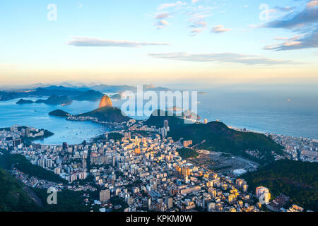 Rio de Janeiro, vue panoramique de Sugarloaf Mountain à Corcovado Banque D'Images