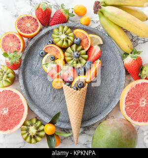 Eiswafel avec fruits frais Banque D'Images