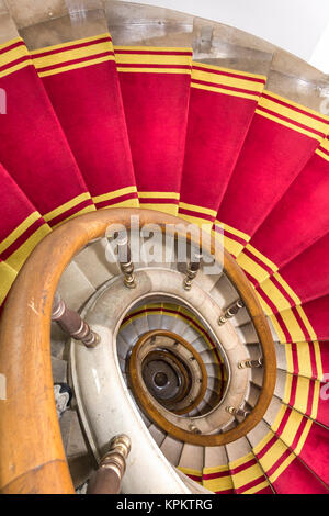 Escalier dans le palais polonais. Château Royal de Varsovie. Banque D'Images