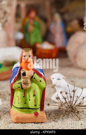 Crèche provençale la figure d'un homme sage en terre cuite Banque D'Images