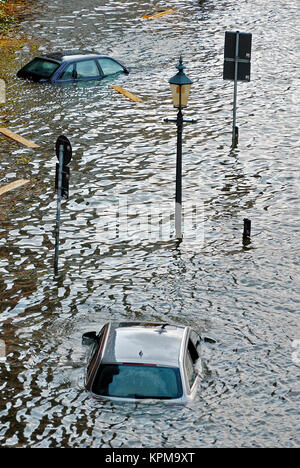 Hambourg, un des plus beaux et des plus populaires destinations touristiques au monde. Inondations au marché aux poissons de Hambourg. Banque D'Images