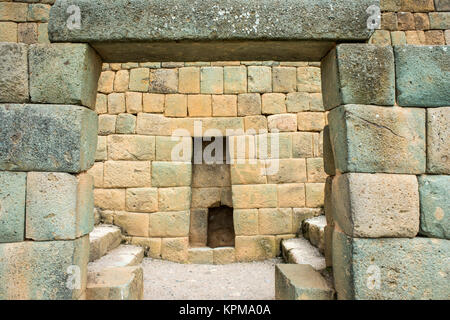 Mur Inca Ingapirca, et la ville, plus connu de ruines Incas en Equateur. Banque D'Images