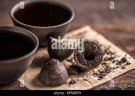 La vie toujours avec le thé pu-erh Banque D'Images