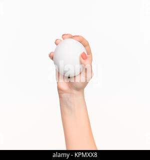 La femelle part holding white blank ovale en polystyrène Banque D'Images