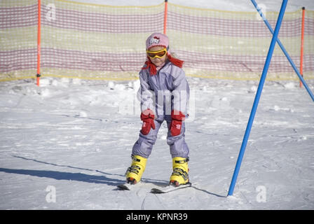 Modèle libération , Kinderskikurs - Cours de Ski enfants Banque D'Images