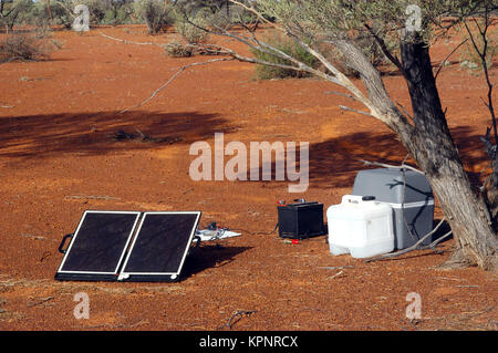 Panneau solaire dans le bush australien Banque D'Images