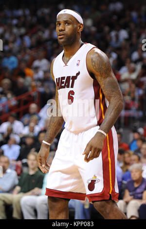 MIAMI, FL - JUILLET11 : BREAKING NEWS : Lebron James Miami feuilles et têtes de retour à Cleveland Cavaliers le 11 juillet 2014 NOTE DU RÉDACTEUR : Orig photo prise 2011 Participants : Lebron James Banque D'Images