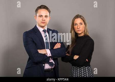 SOUS L'EMBARGO DU 0001 DIMANCHE 17 DÉCEMBRE, les finalistes de l'apprenti James White et Sarah Lynn, qui se battront pour gagner l'investissement de Lord Sugar lors de la finale du dimanche 17 décembre, devant être diffusés à partir de 21h sur BBC One. Banque D'Images