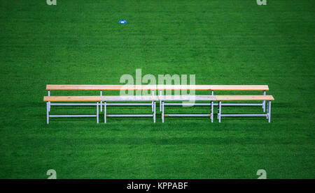 Banc dans un stade de football Banque D'Images