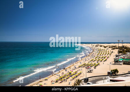 Vue panoramique de la magnifique plage de Maspalomas à Gran Canaria. L'Espagne. Banque D'Images