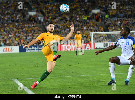 L'Australie a battu le Honduras 3-1 pour remporter la Coupe du Monde des séries intercontinental et à se qualifier pour la finale de la Coupe du Monde en Russie 2018 comprend : Mathew Leckie Où : Sydney, Australie Quand : 15 Nov 2017 Credit : WENN.com Banque D'Images