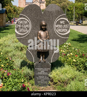 Monument dédié aux enfants serbes morts au cours de l'agression de l'Otan" en 1999. Belgrade, Serbie. Banque D'Images