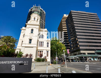 Bâtiments résidentiels de riverfront à Brisbane, Queensland, Australie Banque D'Images