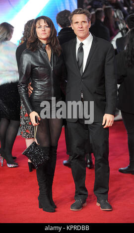 Beverley Turner et James Cracknell assister à la première européenne de Star Wars Jedi - le dernier au Royal Albert Hall de Londres. © Paul Treadway Banque D'Images